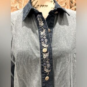 Teddi Long Sleeve Chambray Shirt, Ornate Silver Buttons- size M